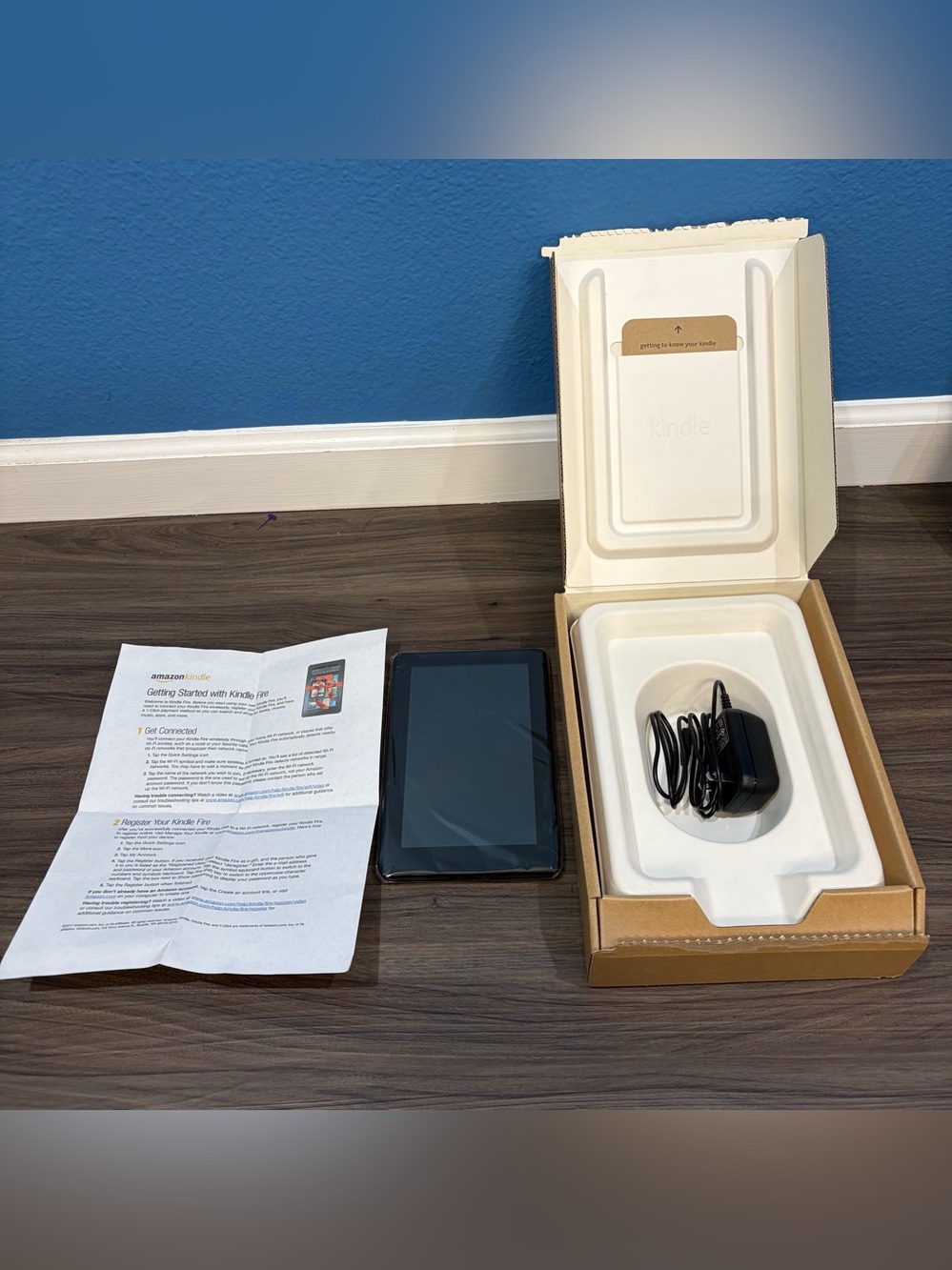 Sealed 2011 Kindle Fire D01400 1st Generation 7 Inch 8GB With Box